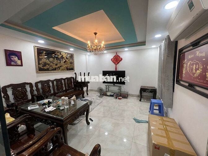 Mặt tiền đg 2 xe tải ! CxpLA ! P12 Q6