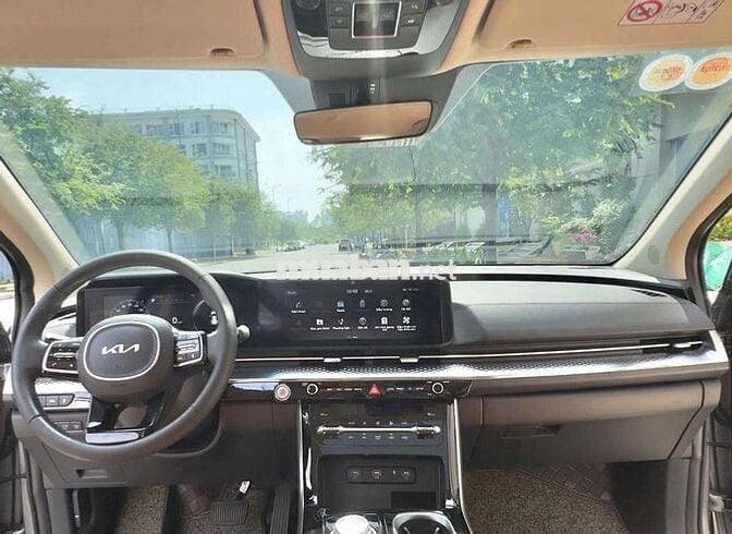 KIA CARNIVAL 2.2D signature