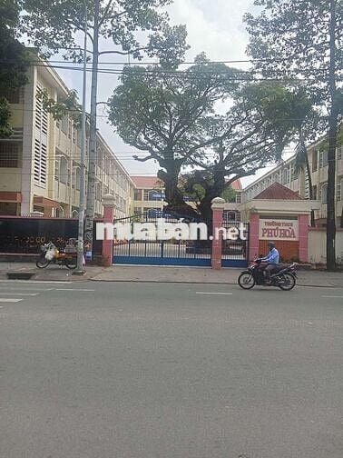 Bán Đất tặng 3 căn nhà trọ. Thu nhập 8tr/tháng