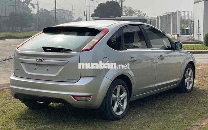 Ford Focus 2011 1.8 AT