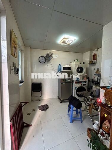 Chủ cần bán nhà phố tại đường Trần Bình Trọng, P1, Quận 5 DTSD 31,5m2