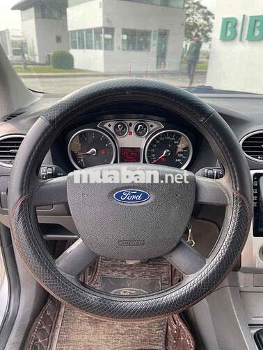 Ford Focus 2011 1.8 AT