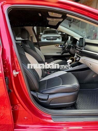 Kia K3 2024 Đỏ 9500 km