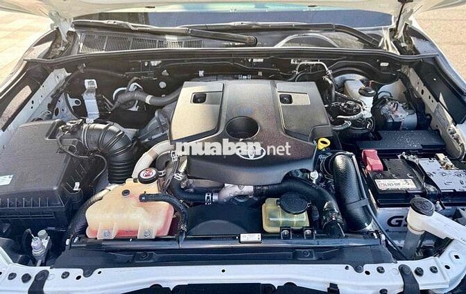 Bán Toyota Fortuner Legender 2022 4x2 siêu lướt