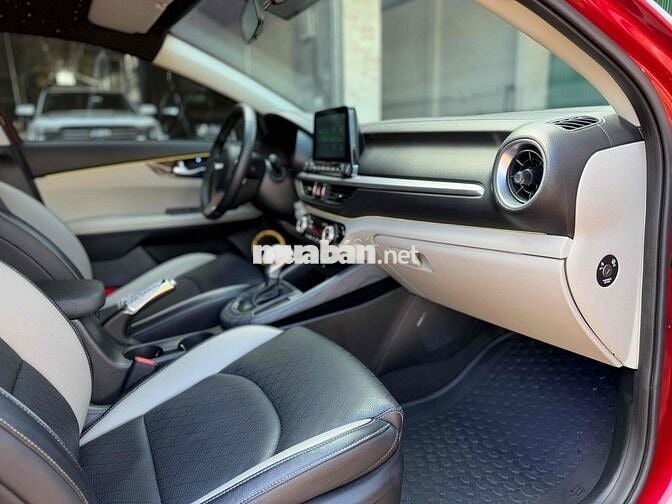 Kia K3 2024 Đỏ 9500 km