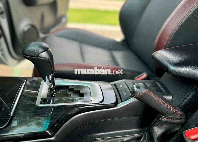 Bán Toyota Fortuner Legender 2022 4x2 siêu lướt