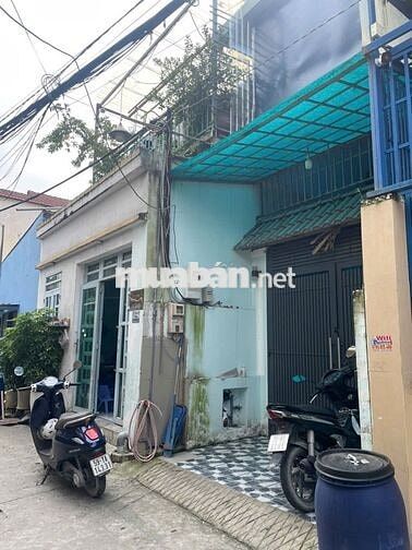 HOT- Bán gấp nhà DT 8m*16.5m gần chợ Cây Me, Bến xe An Sương- Hóc Môn