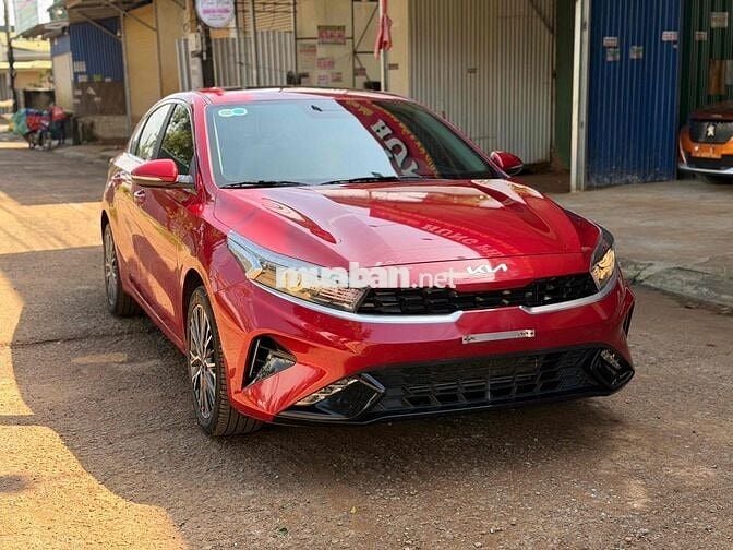 Kia K3 2024 Đỏ 9500 km