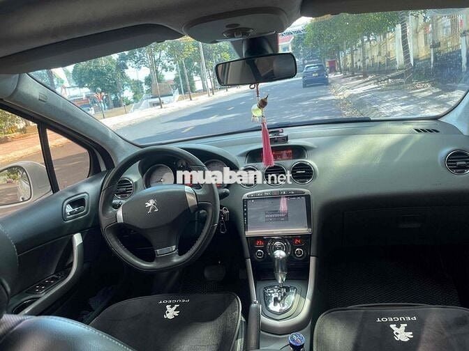 Peugeot 408 2016 Premium 2.0 AT - 6000 km