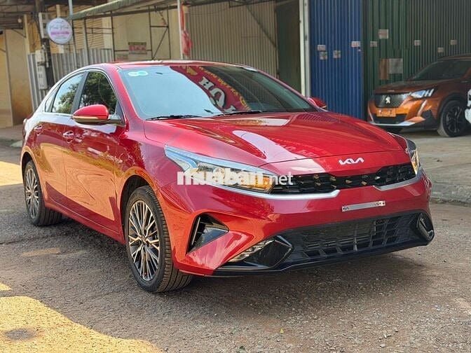 Kia K3 2024 Đỏ 9500 km
