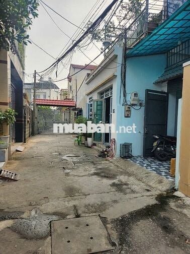 HOT- Bán gấp nhà DT 8m*16.5m gần chợ Cây Me, Bến xe An Sương- Hóc Môn