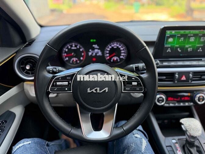 Kia K3 2024 Đỏ 9500 km