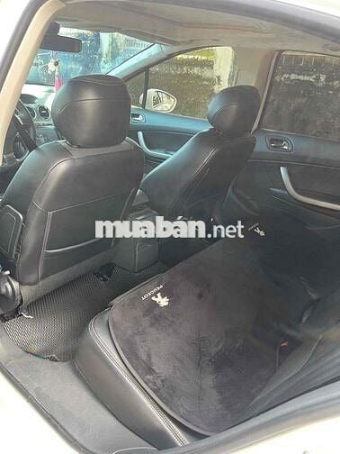 Peugeot 408 2016 Premium 2.0 AT - 6000 km