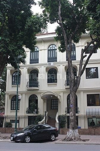 Binhbds cho thuê mặt phố Trần Hưng Đạo lô góc 150m2 giá hơn 90tr/tháng