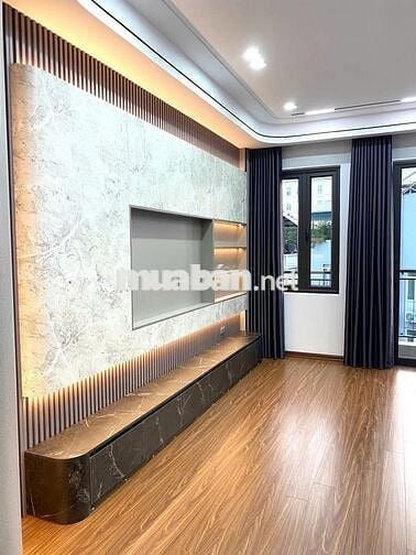 CẦN BÁN NHÀ BỒ ĐỀ LONG BIÊN HÀ NỘI.