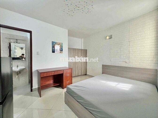 Thang Máy - 1PN - Tách Bếp - Full Nội Thất - Balcon - Trung Tâm Q10