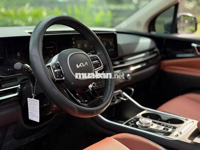 Carnival Signature 2.2 form 2025 odo mới 20.000km