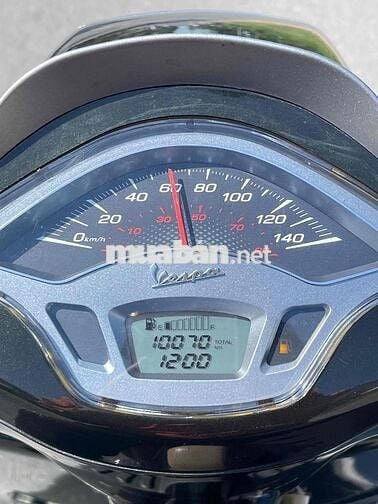 vespa sprine dk 2015. xe zin odo 10km. như xe mới