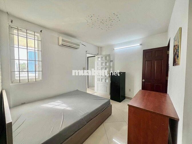 Thang Máy - 1PN - Tách Bếp - Full Nội Thất - Balcon - Trung Tâm Q10