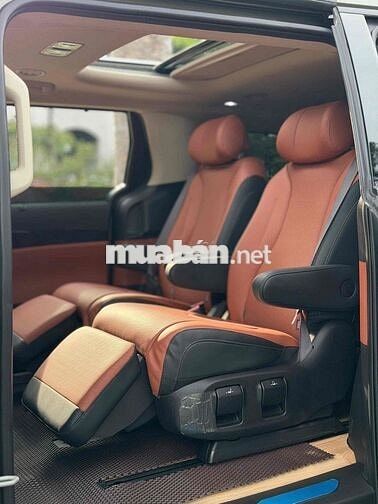 Carnival Signature 2.2 form 2025 odo mới 20.000km