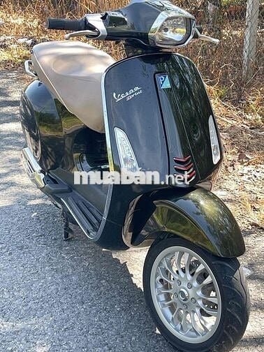 vespa sprine dk 2015. xe zin odo 10km. như xe mới