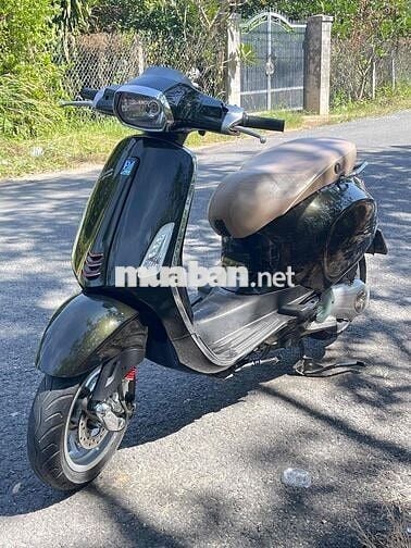 vespa sprine dk 2015. xe zin odo 10km. như xe mới