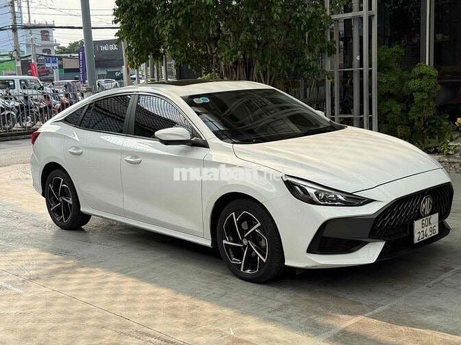 MG_5 Luxury 2022 màu trắng xe đẹp ko lỗi.