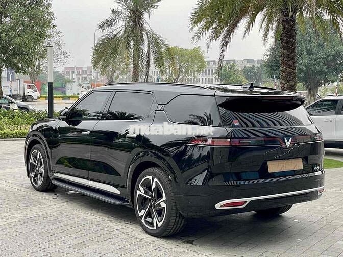 TRẢ TRƯỚC GẦN 2020 TRIỆU NHẬN NGAY VF9