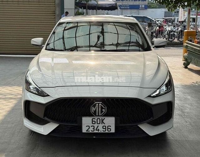 MG_5 Luxury 2022 màu trắng xe đẹp ko lỗi.