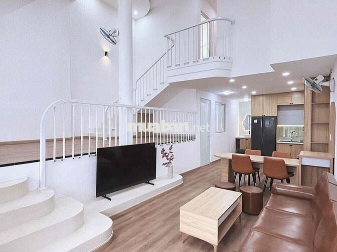 NHÀ FULL NỘI THẤT HẺM 102 NGUYỄN TẤT THÀNH