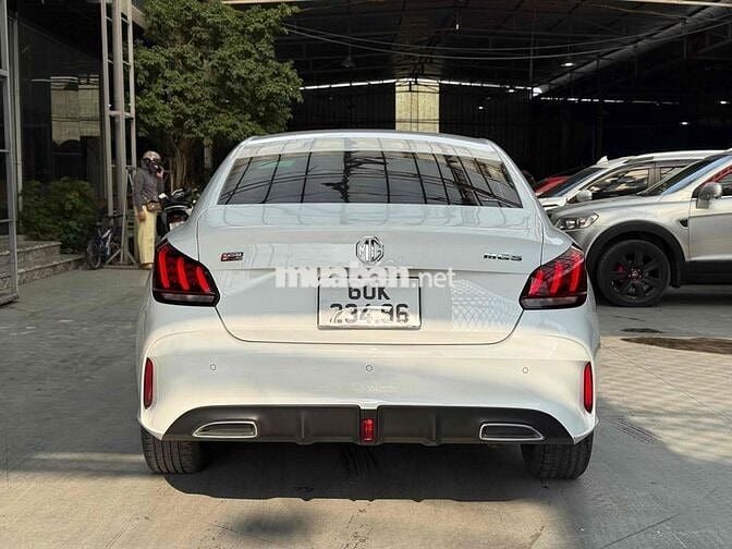 MG_5 Luxury 2022 màu trắng xe đẹp ko lỗi.