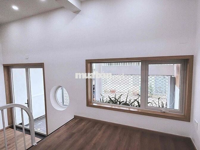 NHÀ FULL NỘI THẤT HẺM 102 NGUYỄN TẤT THÀNH