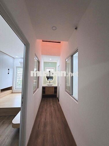 NHÀ FULL NỘI THẤT HẺM 102 NGUYỄN TẤT THÀNH