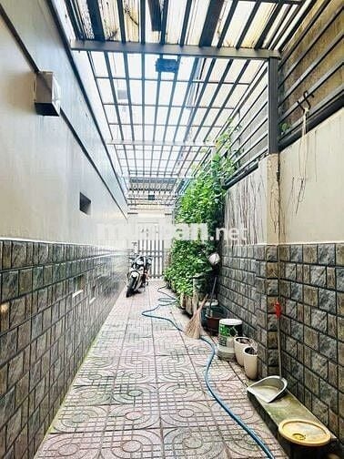 NHÀ 5 TẦNG THANG MÁY  NGANG KHỦNG 8M  160M² SÁT TÔ KÝ  CHỈ 11 TỶ