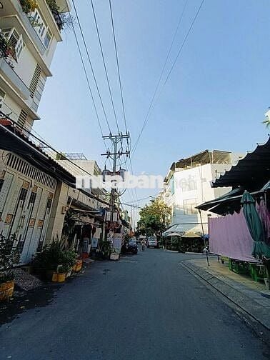 Căn Hiếm Quận 8 45m² Hẻm Xe Tải Nhỉnh 5 Tỷ  Nhà Tầm Trung Vị Trí VIP