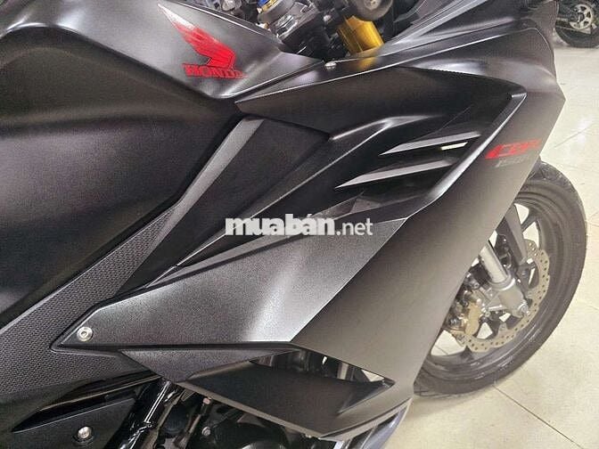 cbr150 siêu đẹp,Đen nhám 7000km. QuýMotor cycle