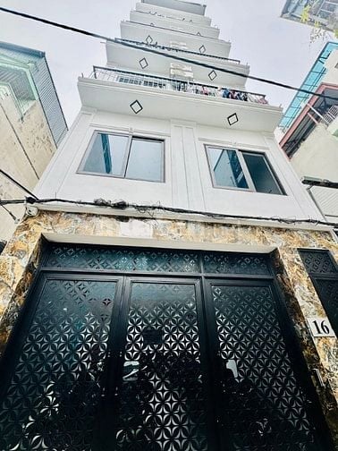 Bán căn hộ dòng tiền phố Lương Khánh Thiện, 90m2, 7 tầng, MT 5m, 21 ph