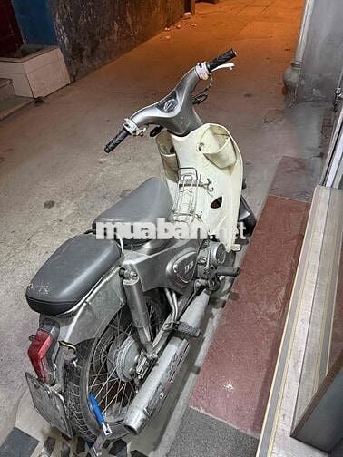 Xe máy Cúp màu Xám 50cc