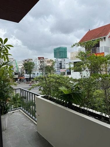  CẦN BÁN GẤP NHÀ MỚI 3 TẦNG TRỤC ĐƯỜNG 2/9 –FULL NỘI THẤT - VÀO Ở NGAY