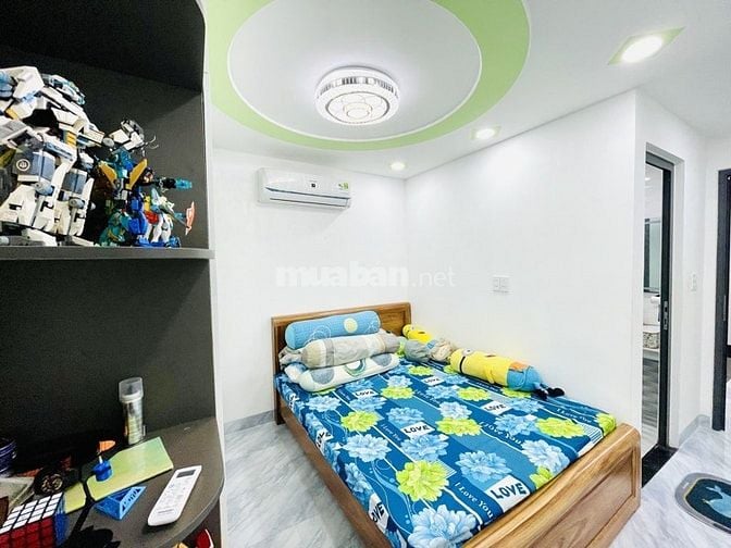 BÁN NHÀ ĐẸP ĐƯỜNG NGUYỄN TRỌNG TUYỂN QUẬN PHÚ NHUẬN 