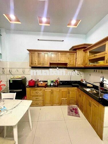 Bán gấp nhà HL 2 : 4x14 đúc 1 lầu 3PN, 3WC còn bớt, sổ hồng