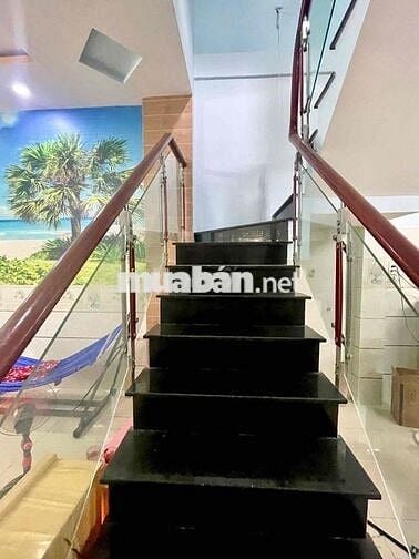 Bán gấp nhà HL 2 : 4x14 đúc 1 lầu 3PN, 3WC còn bớt, sổ hồng