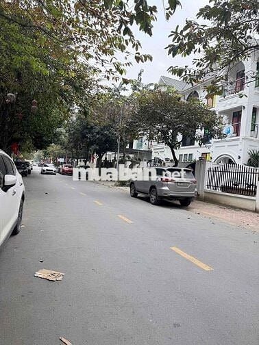 Bán Biệt Thự Vạn Phúc Hà Đông S165m 4T Mt 11m Giá 38.6 Tỷ