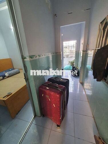 Nhà Hẻm Cụt 4x12 1lầu 2p ngủ 2 tolet Mới Sạch Sẽ