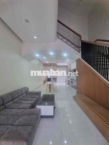 🏠🏠 Nhà 3 tằng mặt tiền đường lê quảng chí ( 10,5m ) hòa xuân