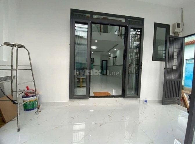 Bán nhà 2 lầu đường trương văn thành 3pn . Nhận nhà ở ngay 