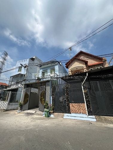 Bán nhà 2 lầu đường trương văn thành 3pn . Nhận nhà ở ngay 