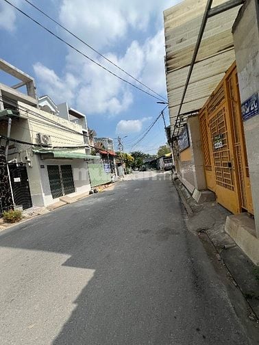 Bán nhà 2 lầu đường trương văn thành 3pn . Nhận nhà ở ngay 