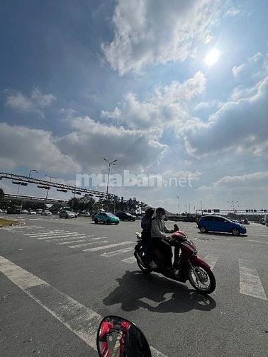 Bán nhà 2 lầu đường trương văn thành 3pn . Nhận nhà ở ngay 