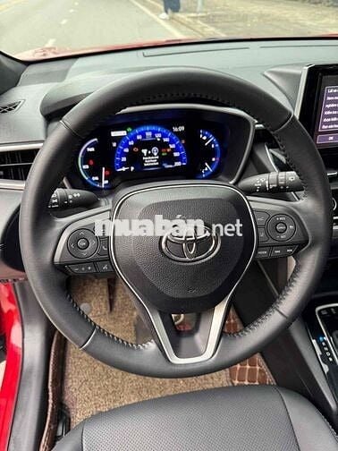 Toyota Cross 2022 1.8 HV chạy zin 13000km-Siêu moi